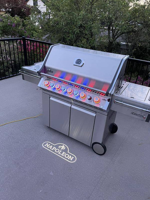 Napoleon Prestige PRO 665 Freestanding Gas Grill with Infrared Rear Burner and Infrared Side Burner and Rotisserie Kit - CozeeFlames.com